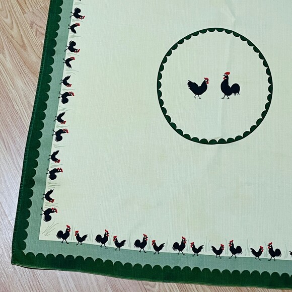 VTG Rooster & Hen Yellow Green Border Tablecloth 34x38 - Picture 7 of 10